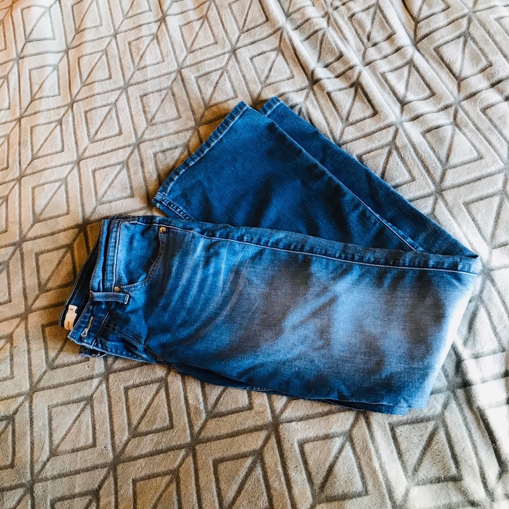Levi’s 518 bootcut jeans